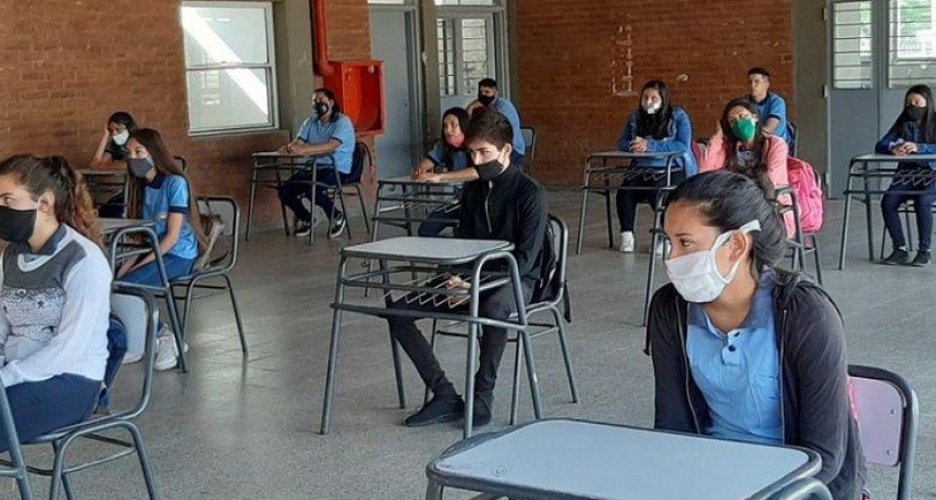 Torrente anticip&oacute; clases presenciales plenas "en una gran cantidad de escuelas" del Chaco