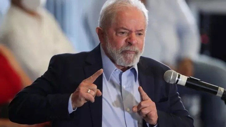 Elecciones en Brasil: Bolsonaro acortó la ventaja de Lula