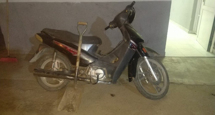 Villa &Aacute;ngela: RECUPERAN UNA MOTO Y BUSCAN AL DUE&Ntilde;O DEL RODADO