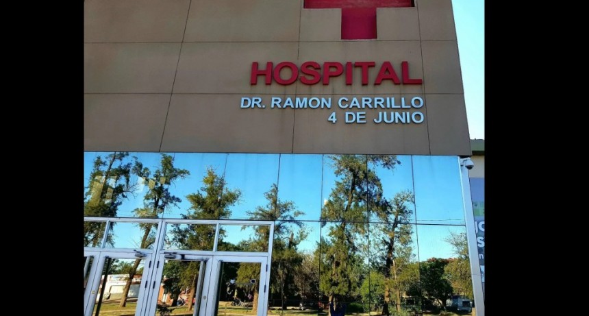 Una mujer se interpuso y recibi&oacute; un disparo que era para su hijo