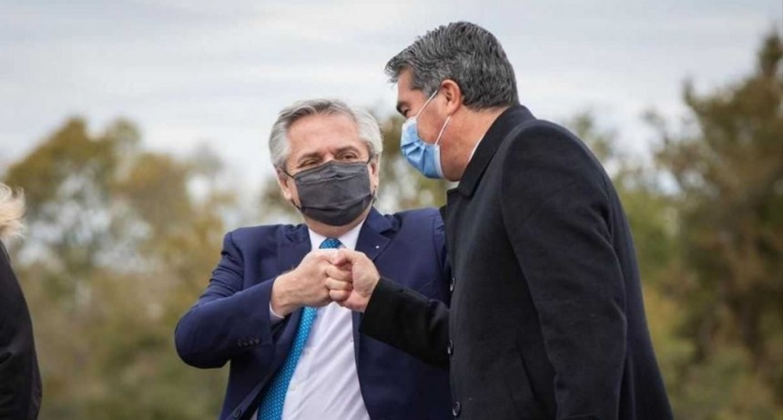 Alberto Fern&aacute;ndez llega a Chaco para entregar casas junto a Capitanich