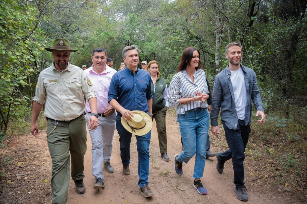 PARAJE LA ARMONÍA: EL GOBERNADOR ZDERO PRESENTE EN LA LIBERACIÓN DE LA YAGUARETÉ “NALÁ”