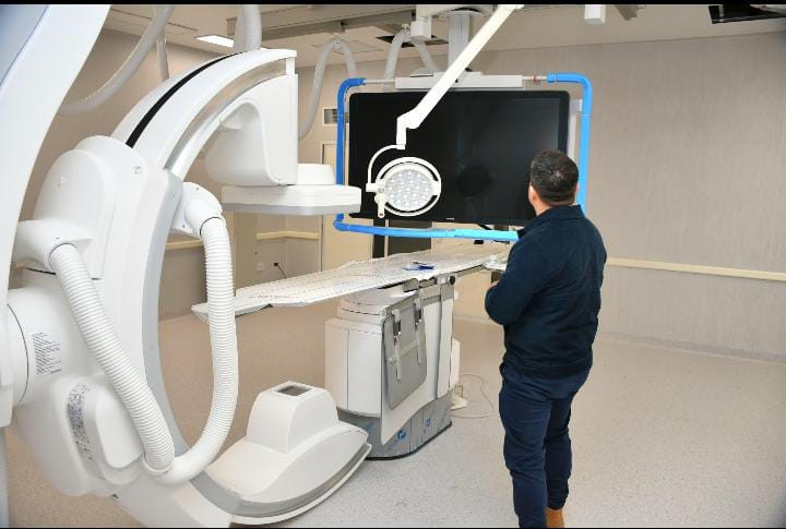 ”LA LLEGADA DEL ANGIÓGRAFO AL HOSPITAL PERRANDO ES UN ORGULLO PARA LA PROVINCIA”- MANIFESTÓ MENESES