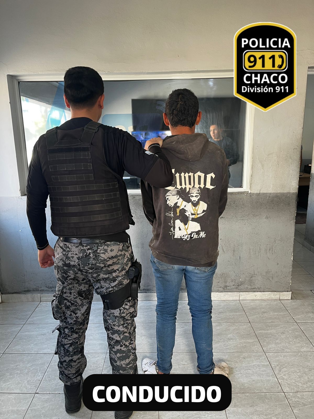 VILLA ÁNGELA: AGENTES DEL 911 ATRAPARON A UN CIUDADANO QUE INGRESO A ROBAR A UN MERCADITO