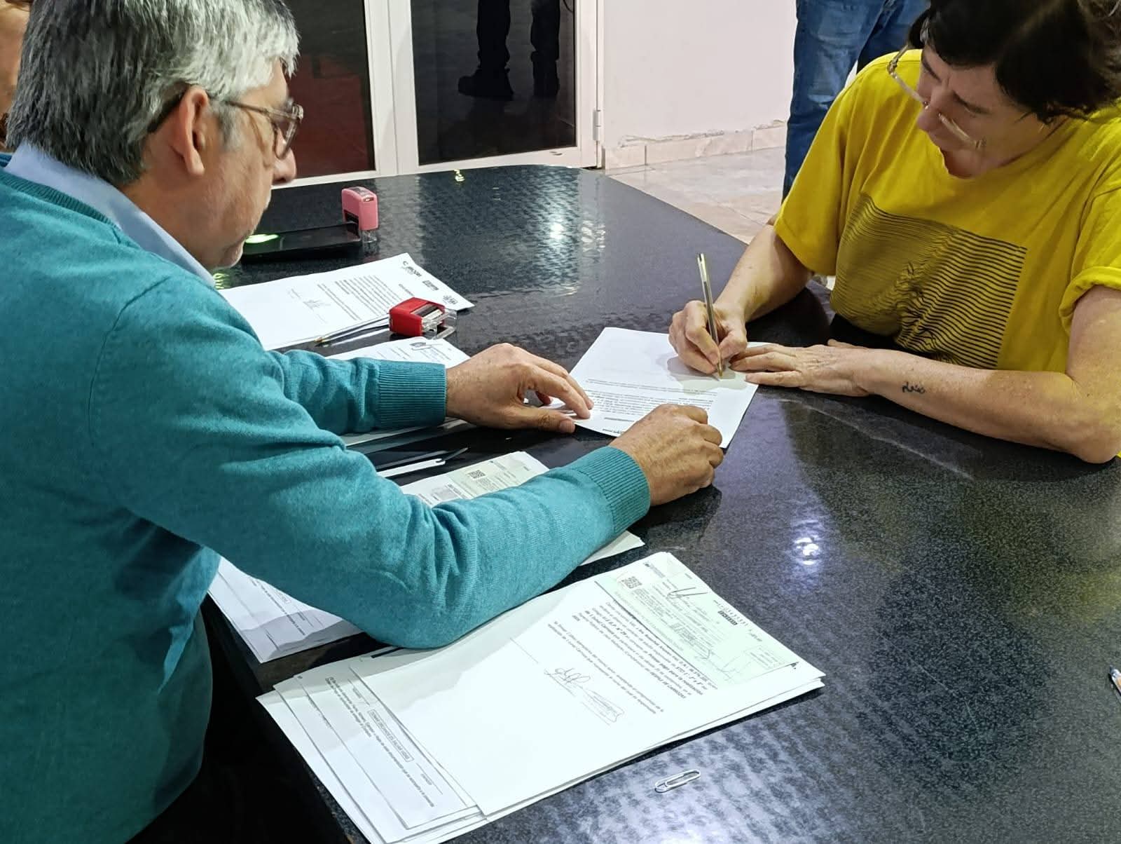 ENTREGA DE AYUDA ECON&Oacute;MICA Y FIRMA DE ACTA PARA CARROZAS 2025