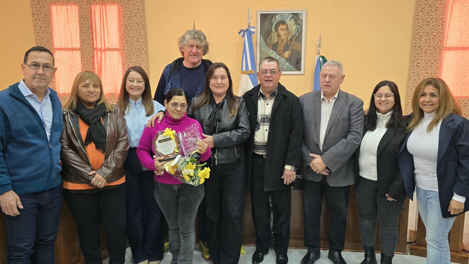VILLA &Aacute;NGELA: EMOTIVO RECONOCIMIENTO A GRACIELA CARDOZO POR SUS 40 A&Ntilde;OS DE TRAYECTORIA
