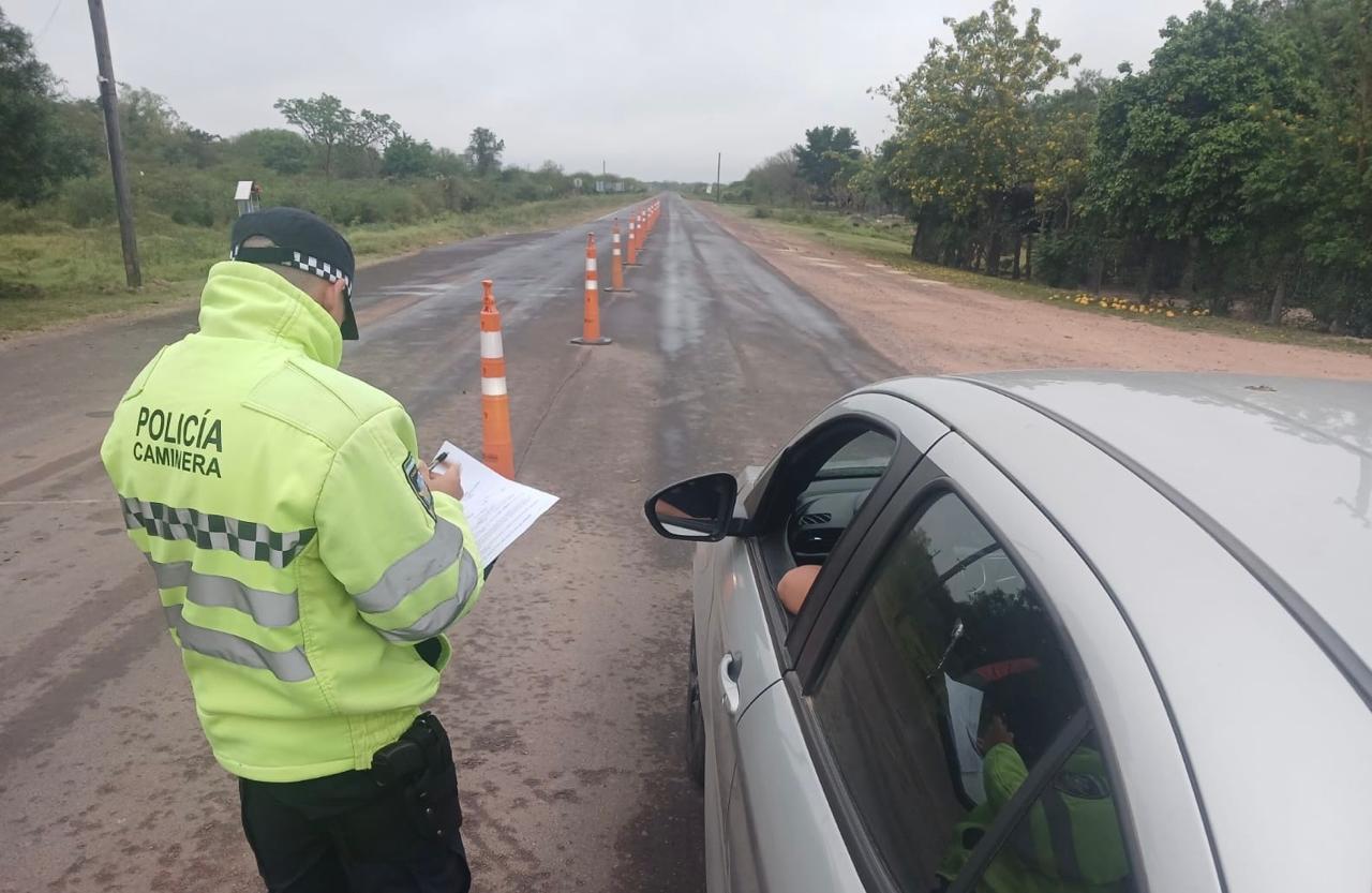 FIN DE SEMANA CAMINERA LABR&Oacute; 298 ACTAS, SECUESTR&Oacute; MERCADER&Iacute;A DE CONTRABANDO Y 43 MOTOCICLETAS EN OPERATIVOS PREVENTIVOS
