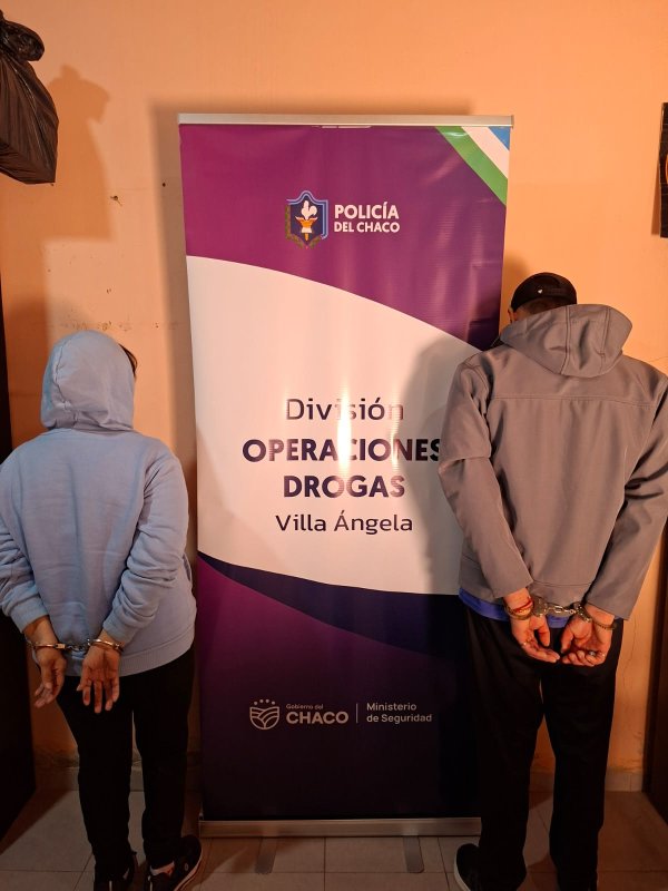 VILLA &Aacute;NGELA: DETUVIERON A UNA MUJER Y SU HIJO CON 93 &ldquo;BOCHITAS&rdquo; DE COCA&Iacute;NA LISTAS PARA LA VENTA