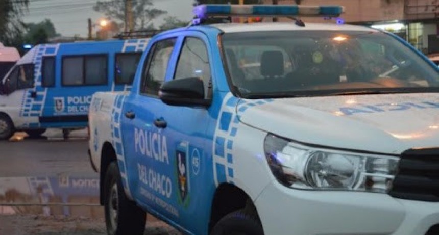 Resistencia: Intent&oacute; arrebatar el celular a una adolescente, lo sigui&oacute; la Polic&iacute;a y se arroj&oacute; de la moto para escapar