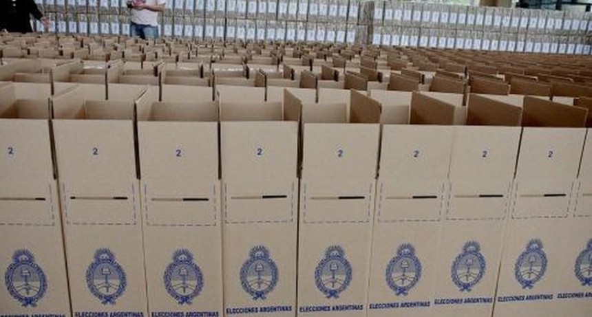PASO: comenz&oacute; el operativo de distribuci&oacute;n de m&aacute;s de 100.000 urnas en todo el pa&iacute;s