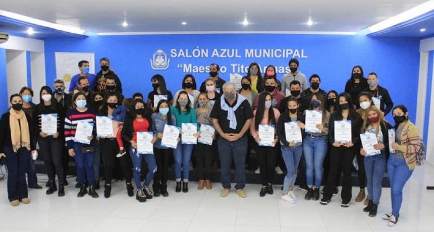 San Bernardo - 40 Docentes Cumplieron el Sue&ntilde;o de Tener la Resoluci&oacute;n de Adjudicaci&oacute;n de un Terreno 