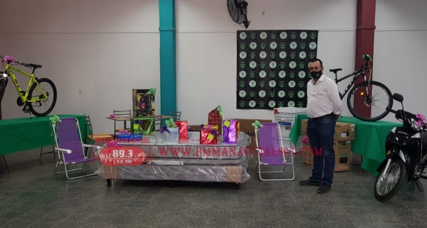 Villa &Aacute;ngela: IMPORTANTES PREMIOS Y REGALOS EN EL MARCO DEL D&Iacute;A DEL EMPLEADO DE COMERCIO | PUEDEN RETIRAR DESDE ESTE MI&Eacute;RCOLES DE 08 A 14 HS.