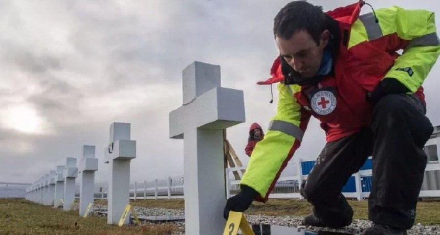 Malvinas: identificaron a cuatro combatientes argentinos ca&iacute;dos en la guerra