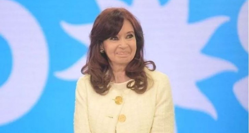 Cristina Kirchner rompi&oacute; el silencio, con un fuerte mensaje al presidente
