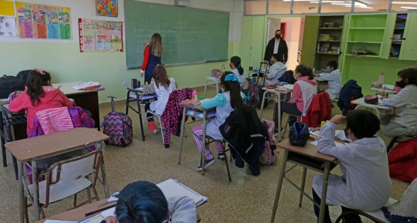 La pr&oacute;xima semana habr&aacute; presencialidad plena en todas las escuelas de la provincia