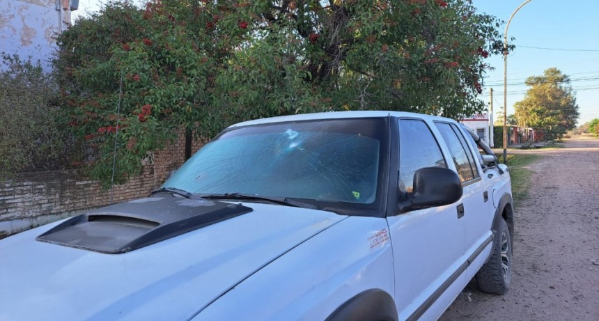 Villa &Aacute;ngela: MADRUGADA VAND&Aacute;LICA EN LA CIUDAD| DURANTE LAS PRIMERAS HORAS DEL S&Aacute;BADO DISTINTOS AUTOM&Oacute;VILES AMANECIERON CON DA&Ntilde;OS EN SUS VIDRIOS