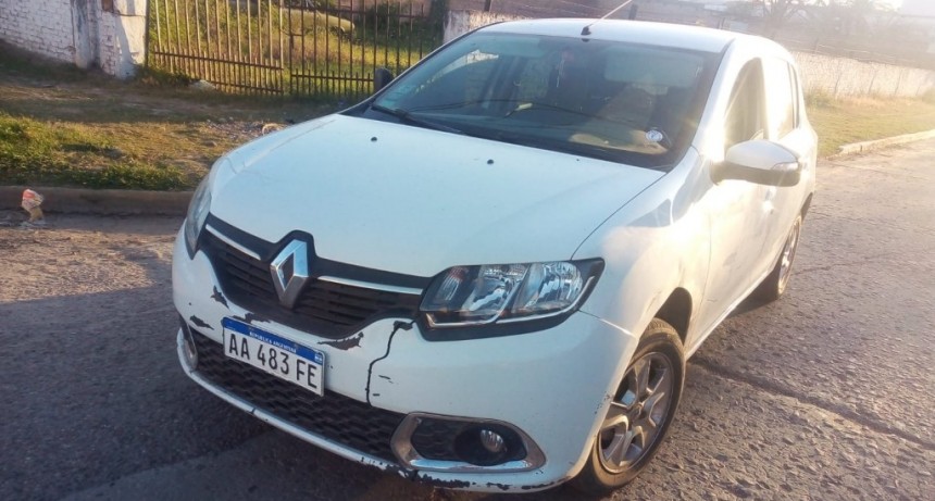 Villa &Aacute;ngela: SINIESTRO V&Iacute;AL TUVO COMO PROTAGONISTAS A UNA MOTO Y UN AUTOM&Oacute;VIL| EL HOMBRE DEL RODADO MENOR SUFRI&Oacute; UN TRAUMATISMO EN SU BRAZO DERECHO