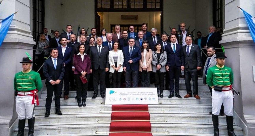 La Mesa Ejecutiva del Parlamento del Norte Grande se reuni&oacute; en Corrientes