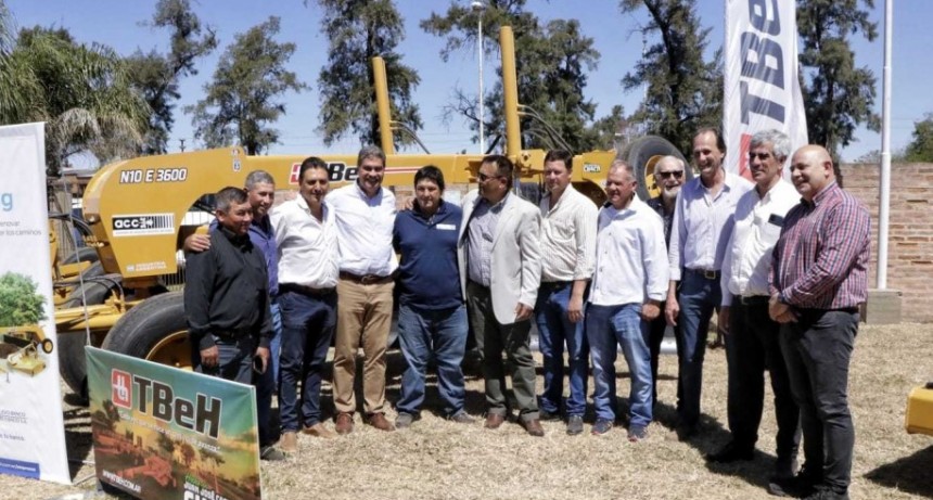 Nuevo centro de documentaci&oacute;n r&aacute;pida, pavimento y equipamiento a consorcios camineros de S&aacute;enz Pe&ntilde;a