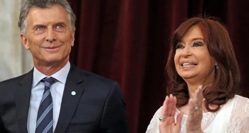 Macri habl&oacute; respecto a la posible reuni&oacute;n con Cristina Kirchner: "Con la Constituci&oacute;n sobre la mesa, s&iacute;"