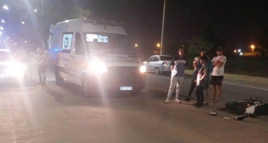 Saenz Pe&ntilde;a: MURI&Oacute; UN MOTOCICLISTA TRAS CHOCAR CONTRA UN AUTO Y SUFRIR FRACTURA DE CR&Aacute;NEO 