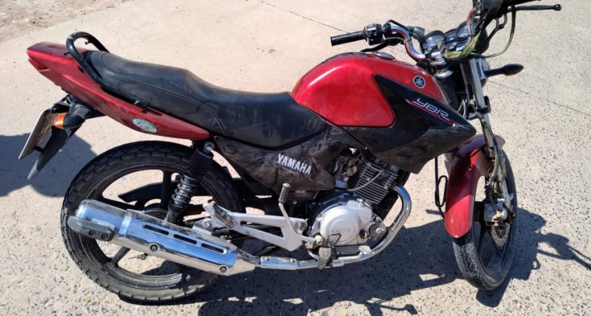 Villa &Aacute;ngela: UN MOTOCICLISTA SUFRI&Oacute; LA FRACTURA DE TIBIA Y PERON&Eacute; TRAS IMPACTAR CONTRA UN AUTOM&Oacute;VIL EN UN SINIESTRO VIAL