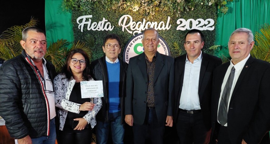 Villa &Aacute;ngela: EL INTENDENTE PAPP ACOMPA&Ntilde;&Oacute; A LOS EMPLEADOS DE COMERCIO EN SU D&Iacute;A 