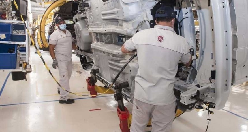 Si ma&ntilde;ana no se resuelve el conflicto sindical, el Gobierno habilitar&aacute; importaciones de neum&aacute;ticos