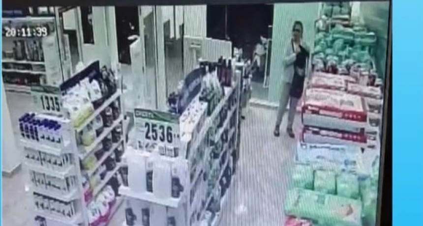 Villa &Aacute;ngela: LE ROBARON LA BILLETERA DENTRO DE UN LOCAL DE ARTICULOS DE FARMACIA