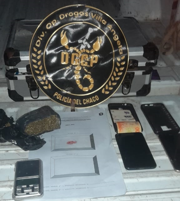 Villa &Aacute;ngela:TENIAN MARIHUANA EN SU PODER Y AL VER A LA POLICIA INTENTARON HUIR SIN &Eacute;XITO