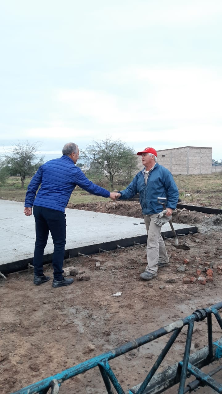 Villa &Aacute;ngela: AVANZA A BUEN RITMO EL PAVIMENTO POR ADMINISTRACI&Oacute;N MUNICIPAL EN EL BARRIO JUDICIAL 