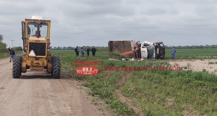 ACCIDENTE FATAL EN  CAMINO &ldquo;LOS GANSOS Y RUTA PROVINCIAL N&deg;182&rdquo;, DESPISTE DE UN CAMI&Oacute;N GR&Uacute;A 