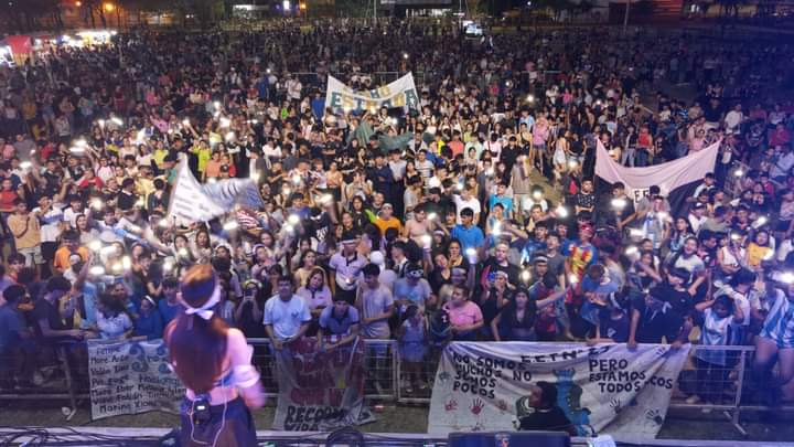 GRAN FESTEJO DIA DEL ESTUDIANTE EN VILLA &Aacute;NGELA