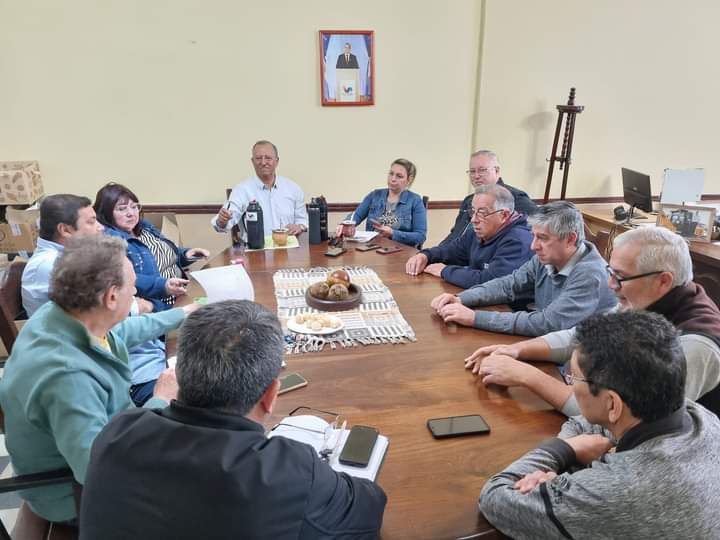 EL MUNICIPIO DE VILLA &Aacute;NGELA COLABORA CON EL CLUB ATL&Eacute;TICO ALVEAR PARA MEJORAR INSTALACIONES DEL CIRCUITO FROIL&Aacute;N GONZ&Aacute;LEZ