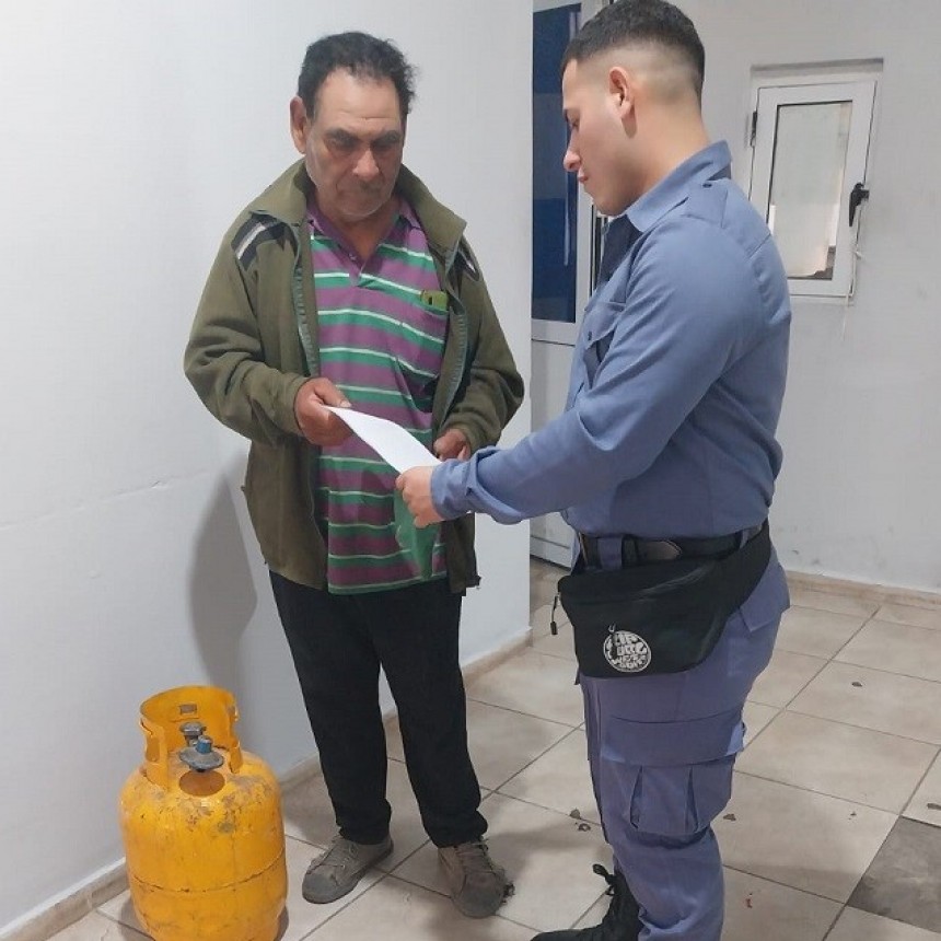 Villa &Aacute;ngela: Recuperan una tubo de gas de 10 kilos