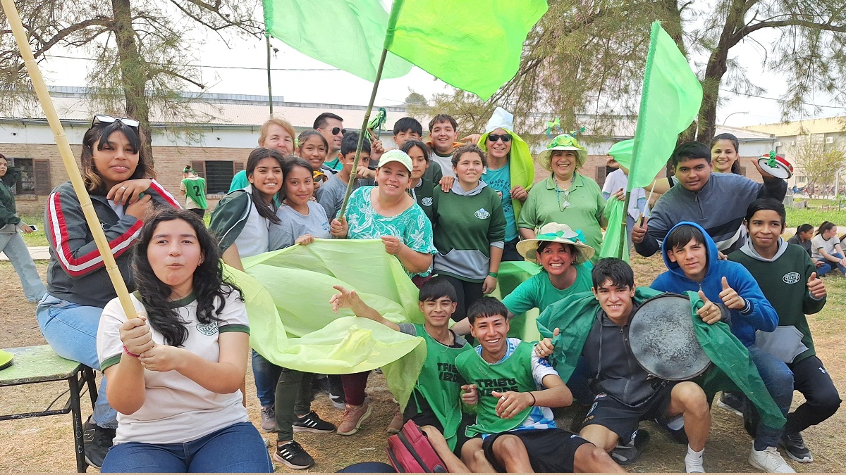 ALUMNOS DE VILLA &Aacute;NGELA PARTICIPAN EN EL TRADICIONAL INTERTRIBUS