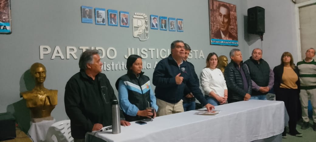 VILLA ÁNGELA: OSCAR DOMINGO PEPPO ACOMPAÑÓ A CANDIDATOS 