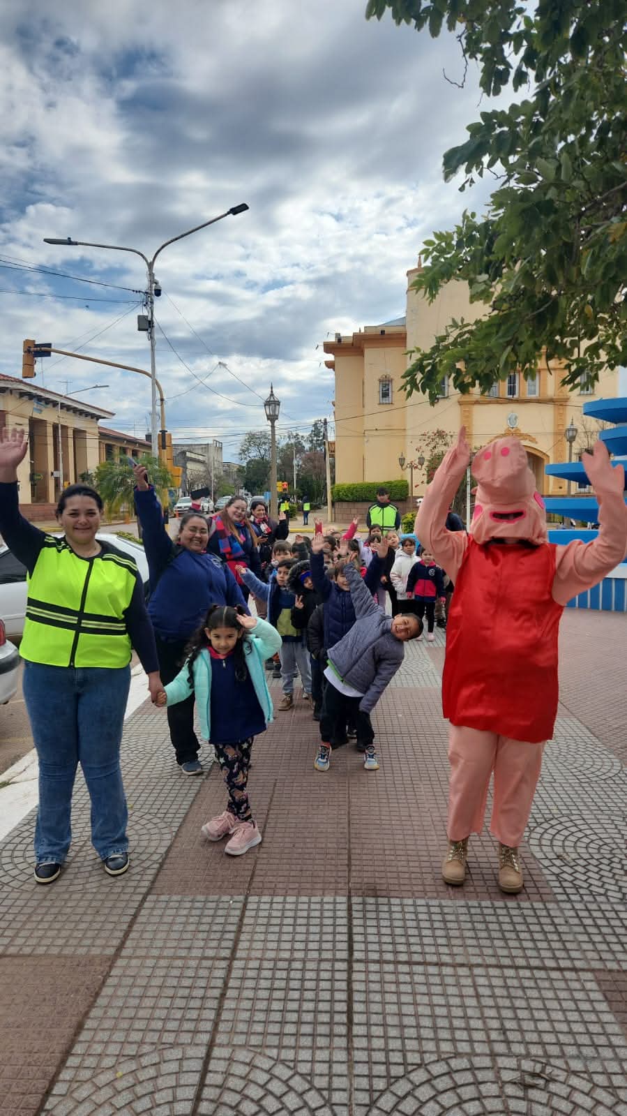 CHARLA DE  TRÁNSITO Y SEGURIDAD VIAL PARA ALUMNOS DEL JARDÍN Nº15