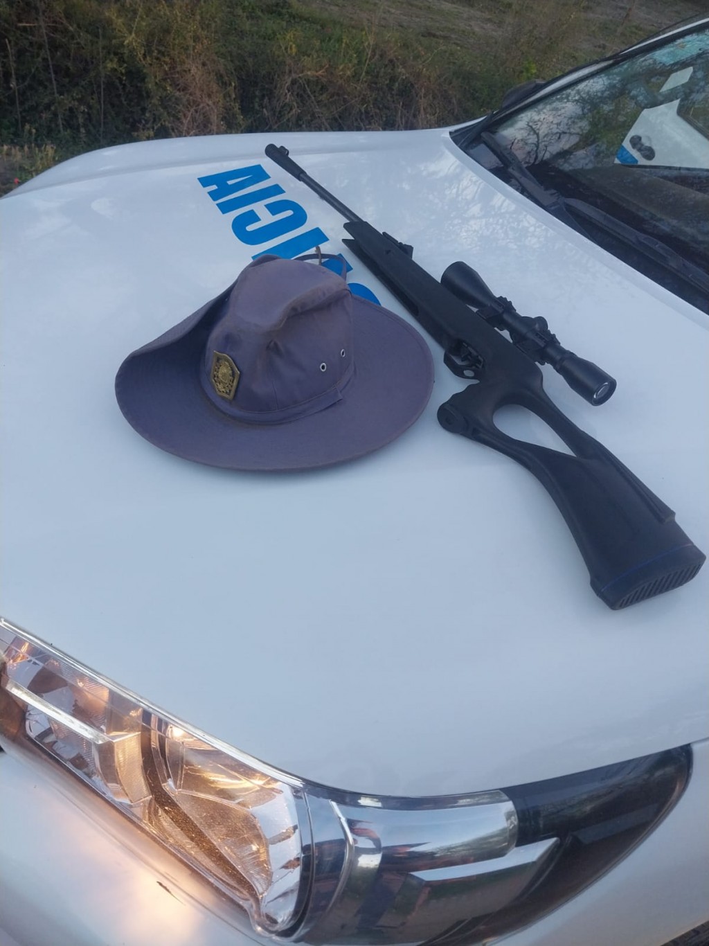 DEPARTAMENTO SEGURIDAD RURAL VILLA ANGELA DOS HOMBRES FUERON DEMORADOS EN OPERATIVO RURAL CON ARMAS DE AIRE COMPRIMIDO