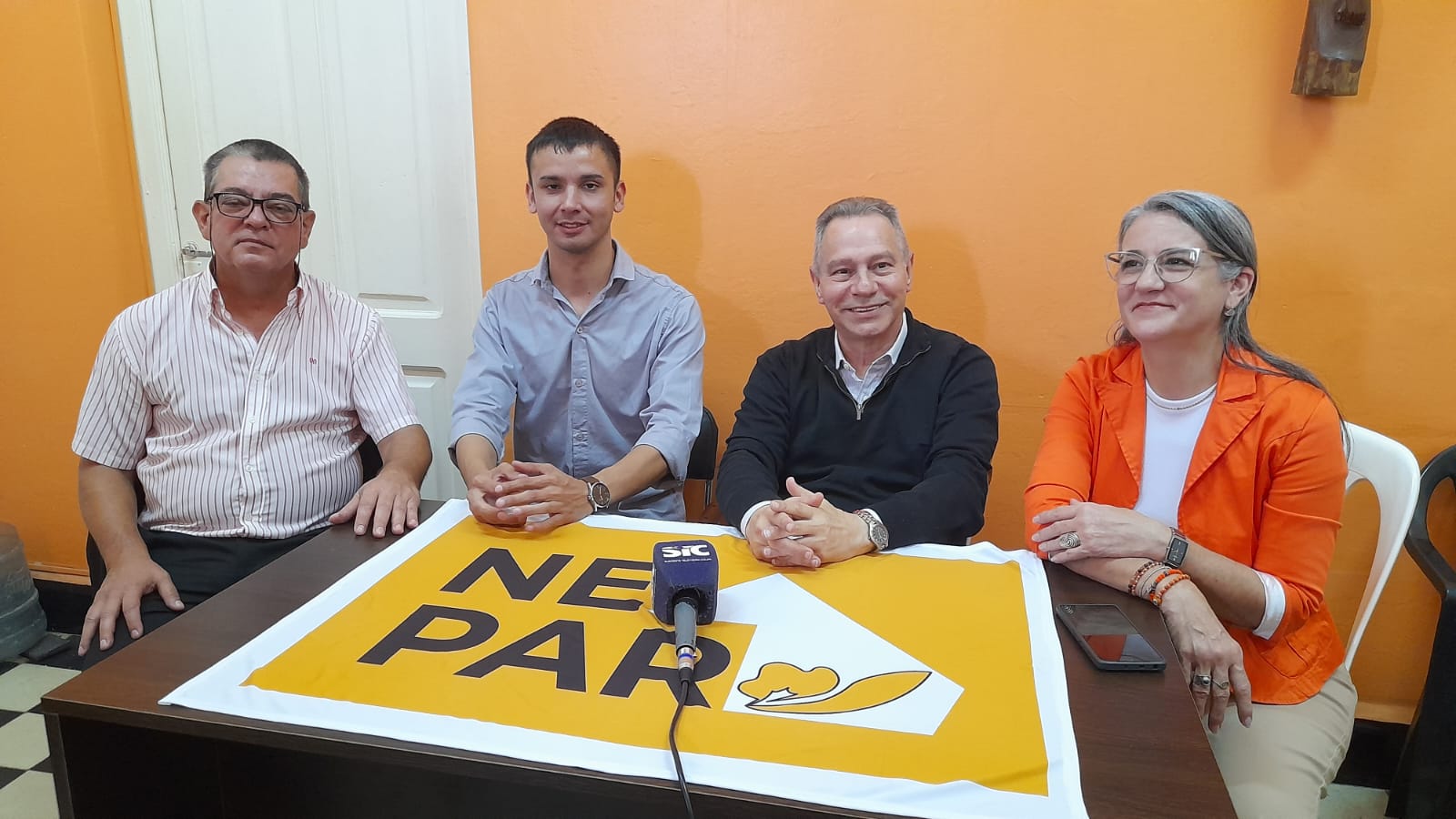VILLA ÁNGELA: EL NEPAR PRESENTÓ A CANDIDATOS DE LA LISTA 193 COLOR NARANJA