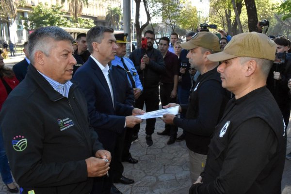 ZDERO ENTREG&Oacute; 10 VEH&Iacute;CULOS A LA POLIC&Iacute;A Y ANUNCI&Oacute; 30 NUEVAS UNIDADES PARA LOS PR&Oacute;XIMOS MESES