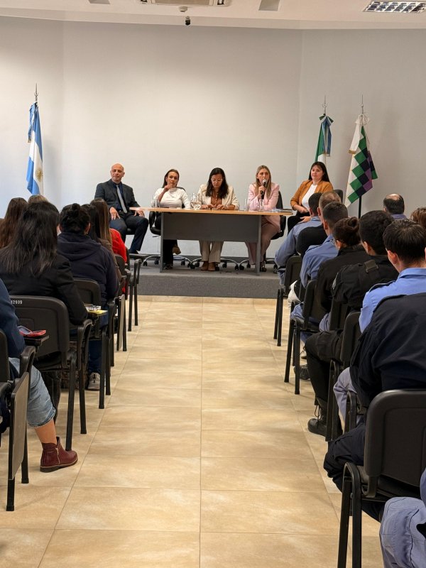 REUNI&Oacute;N INTERINSTITUCIONAL EN EL SUM DEL EDIFICIO N.&ordm; 2 DE TRIBUNALES DE VILLA &Aacute;NGELA POR LA IMPLEMENTACI&Oacute;N DEL NUEVO R&Eacute;GIMEN PENAL JUVENIL
