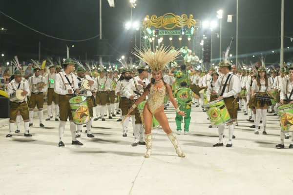 LAS COMPARSAS DE VILLA &Aacute;NGELA ANUNCIARON QUE NO PARTICIPAR&Aacute;N DE LOS S&Uacute;PER CARNAVALES 2027