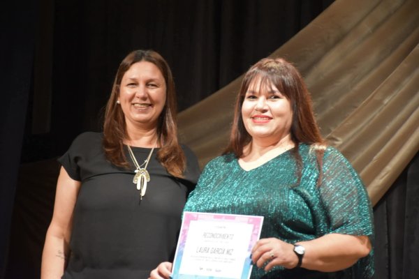 LAURA GARC&Iacute;A NIZ DESTAC&Oacute; EL CONOCIMIENTO DE LOS JOVENES, SUS PROYECTOS E INTERES EN  CUESTIONES SOCIALES