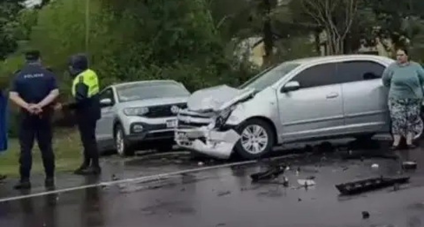 Accidente en la Peregrinaci&oacute;n a Itat&iacute;: chocaron tres veh&iacute;culos de apoyo, dos de Chaco