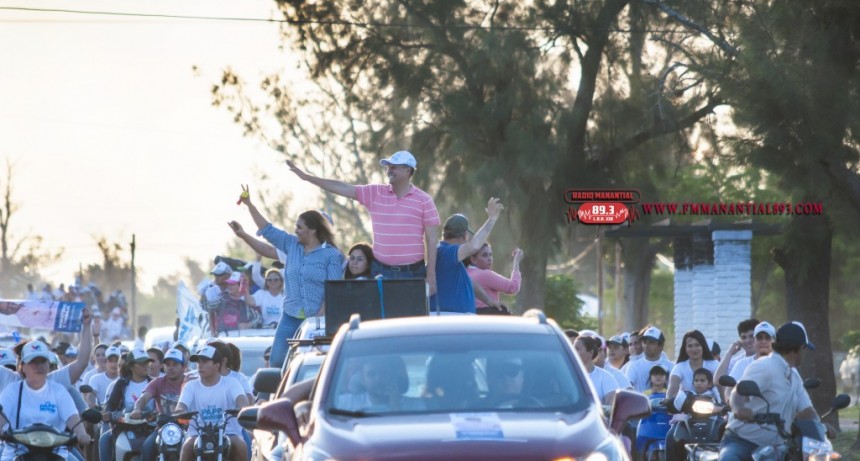 TITI PAPP REALIZ&Oacute; LA CARAVANA DE CIERRE DE LA LISTA 33 "UNIR" DE CARAS A LAS ELECCIONES DEL DOMINGO
