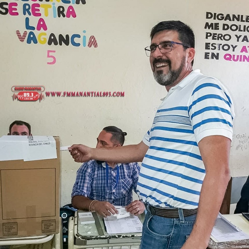 Gustavo Herrera &ldquo;CONTENTO HOY EN ESTE ACTO ELECCONARIO QUE SE DA UNA VEZ CADA CUATRO A&Ntilde;OS, SE VA A DEFINIR QUIEN VA A CONDUCIR EL DESTINO DE LA PROVINCIA Y EL DESTINO DE VILLA ANGELA&rdquo;
