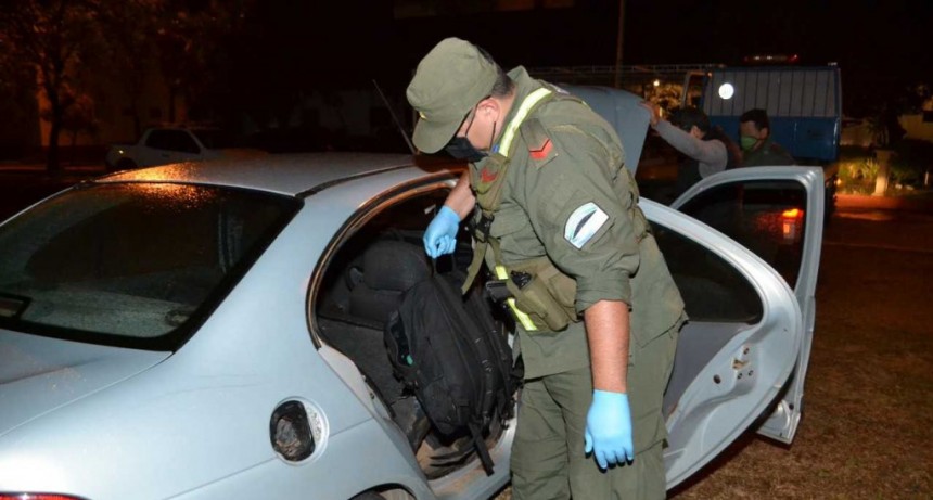 Narcotr&aacute;fico: decomisan m&aacute;s de 28 kilos de coca&iacute;na trasladada en un autom&oacute;vil