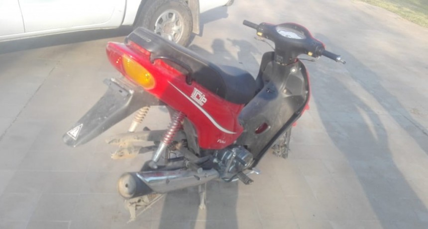 Villa &Aacute;ngela: DENUNCIAN EL ROBO DE UNA MOTO Y FUE ENCONTRADA ABANDONADA EN EL CAMPING MUNICIPAL