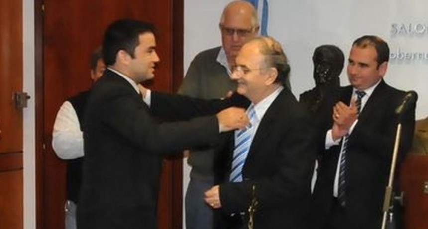 &iquest;El diputado Parra Moreno intent&oacute; usurpar el despacho de Sager?